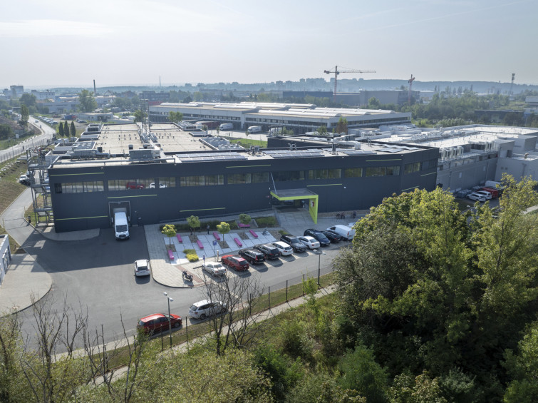 DATOVÉ CENTRUM (DCH II) 